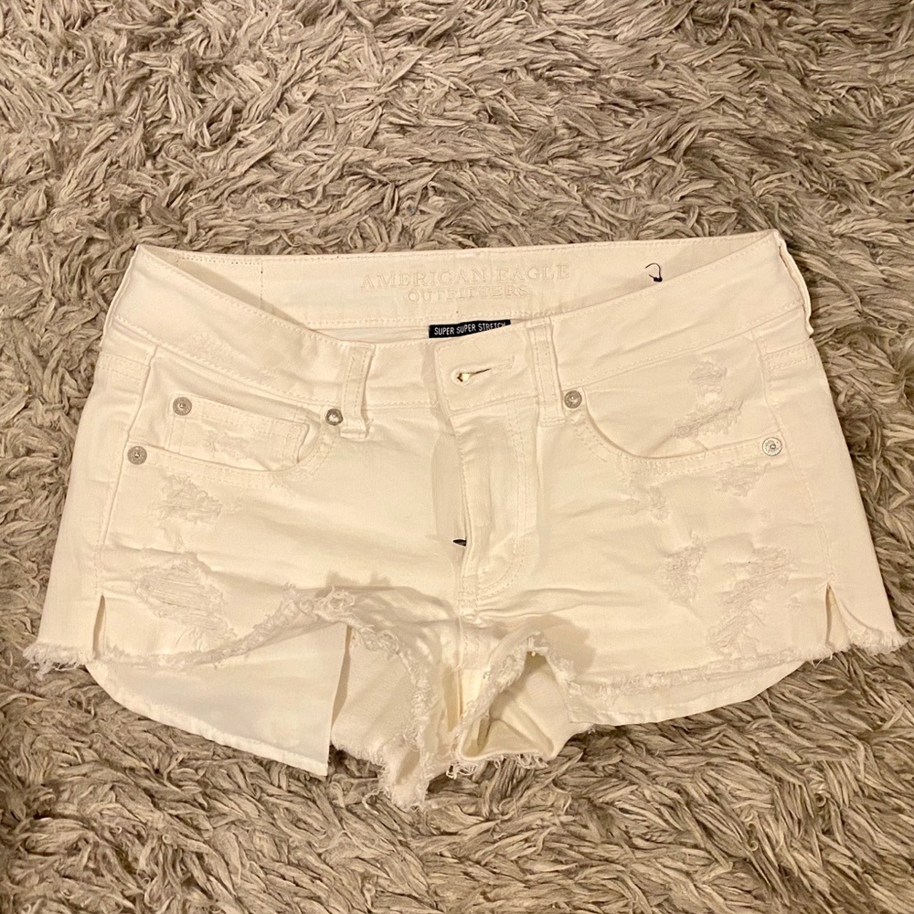 Super Stretch White Jean Shorts💙